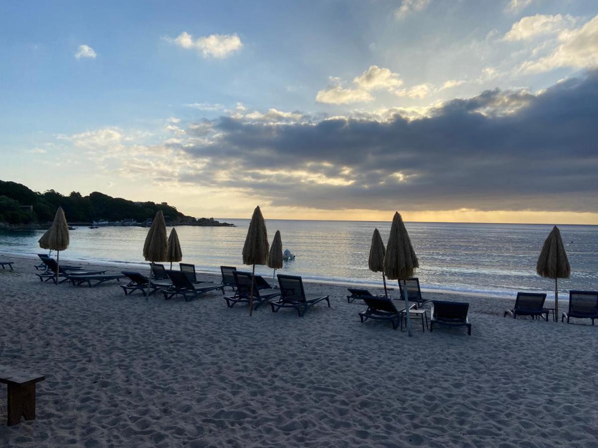 Les Lodges De La Plage U Dragulinu ซารี โซเลนซารา ภายนอก รูปภาพ