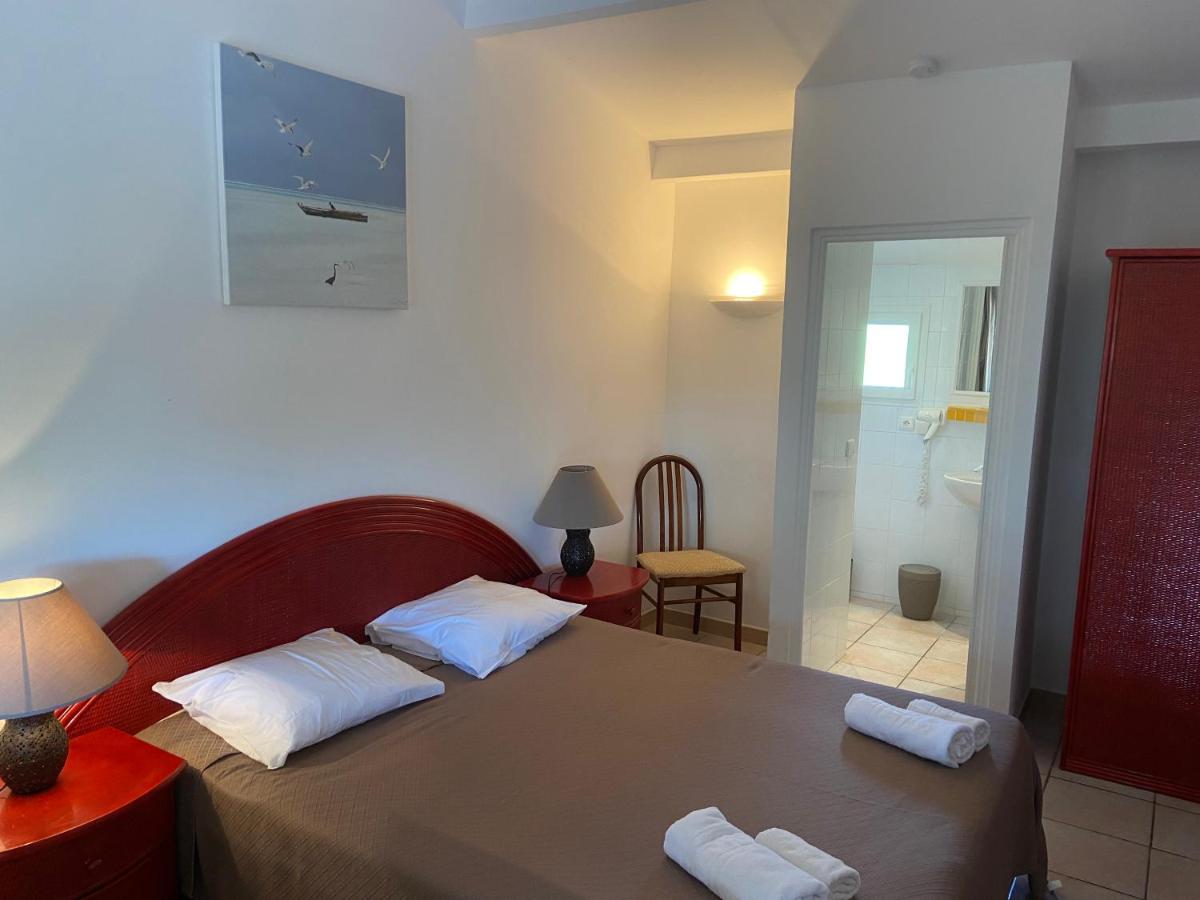 Les Lodges De La Plage U Dragulinu ซารี โซเลนซารา ภายนอก รูปภาพ