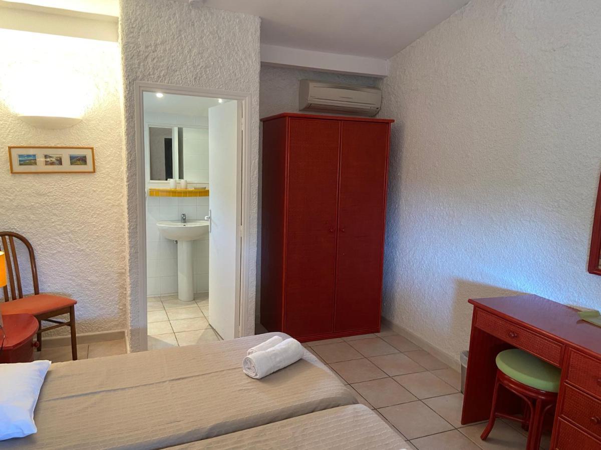 Les Lodges De La Plage U Dragulinu ซารี โซเลนซารา ภายนอก รูปภาพ
