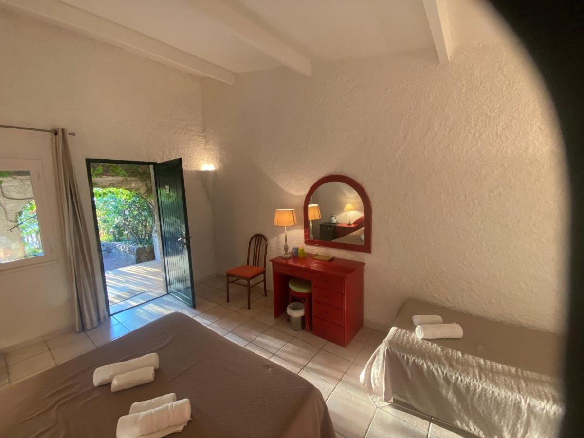 Les Lodges De La Plage U Dragulinu ซารี โซเลนซารา ภายนอก รูปภาพ